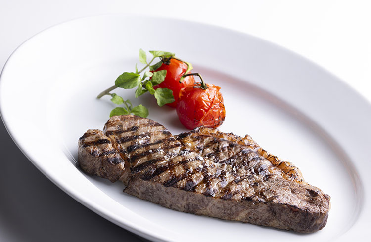 お得なセットから本格的なグリル料理まで選べる CENTRUM ランチ