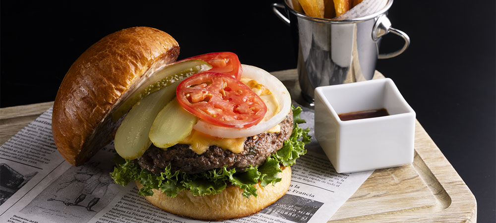 お得なセットから本格的なグリル料理まで選べる CENTRUM ランチ