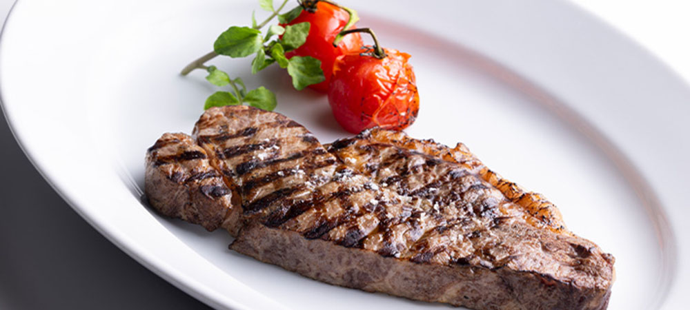 お得なセットから本格的なグリル料理まで選べる CENTRUM ランチ