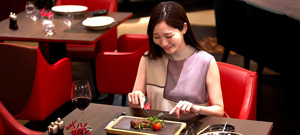 【アップグレード確約＆プール＆WiFI無料】リラックスホリデーステイ（レストラン25％OFF＆朝食）